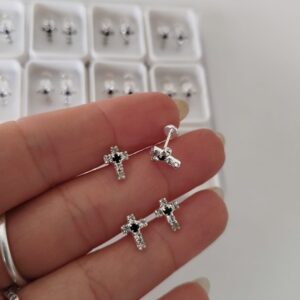 Abridor 40-Cruz cubics