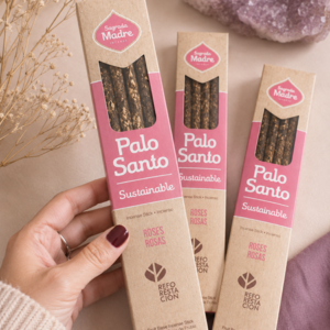Sahumerio Sagrada Madre Palo Santo Rosas